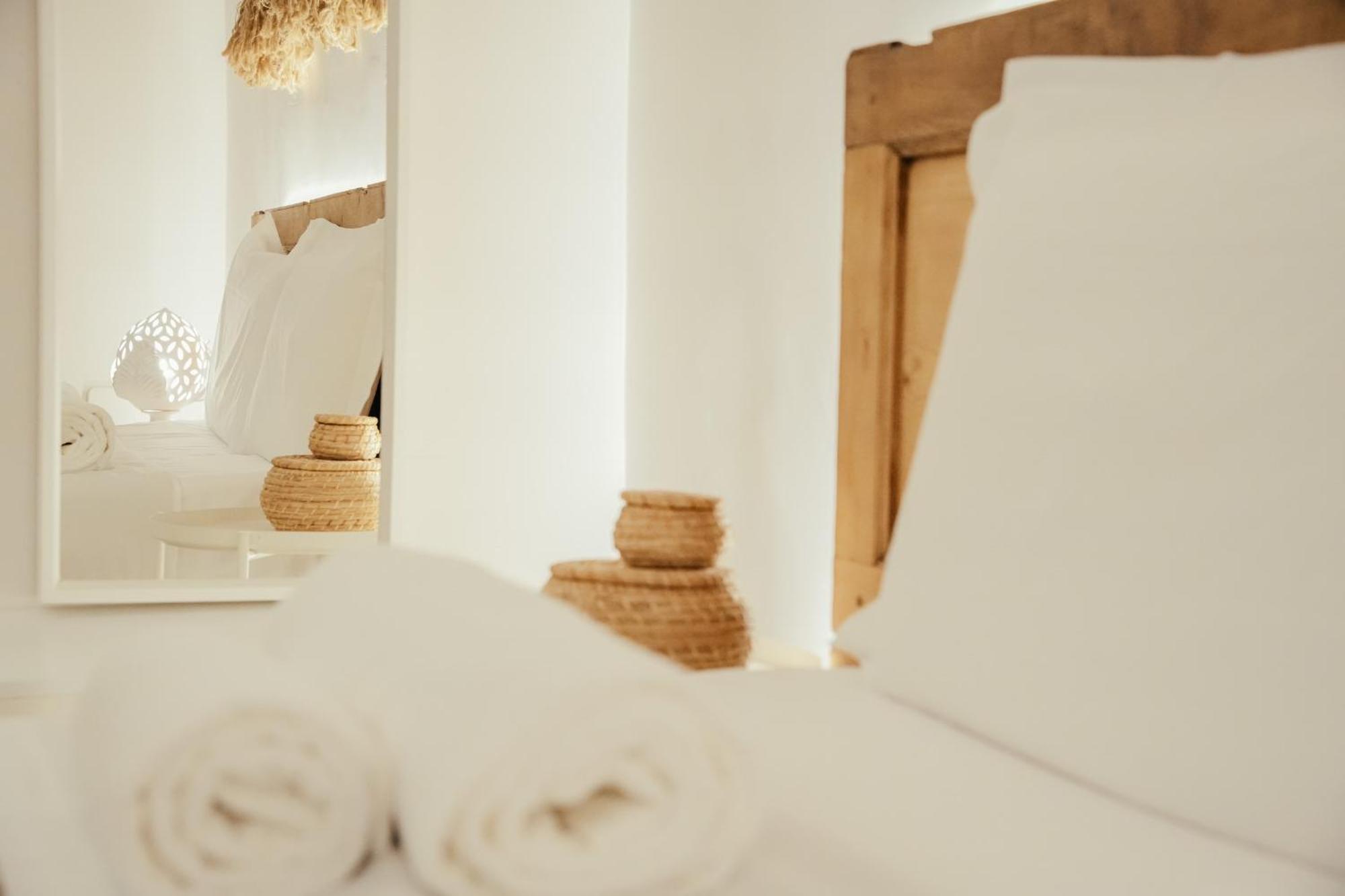 San Michele Luxury Rooms มาเตรา ภายนอก รูปภาพ