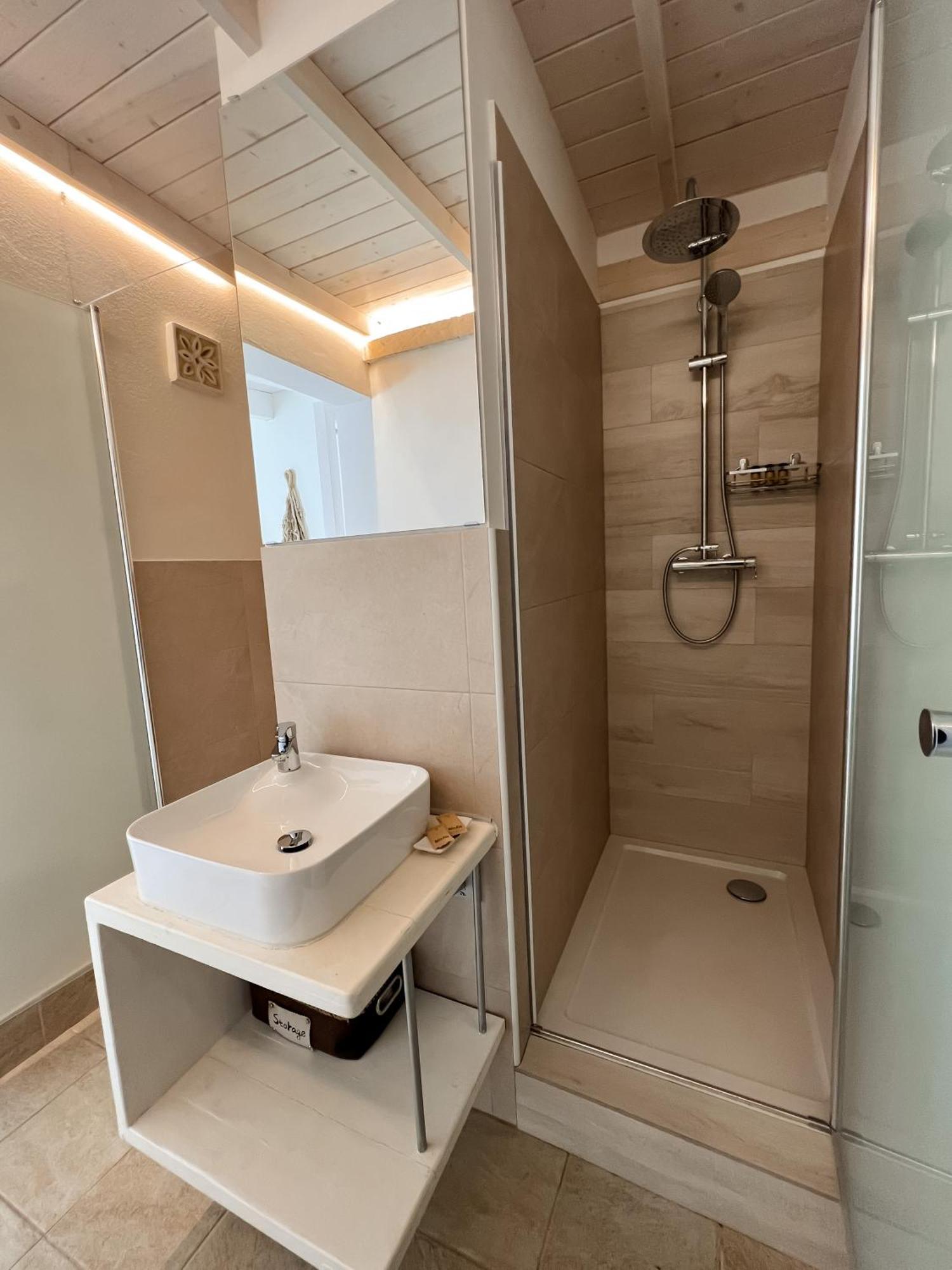 San Michele Luxury Rooms มาเตรา ภายนอก รูปภาพ