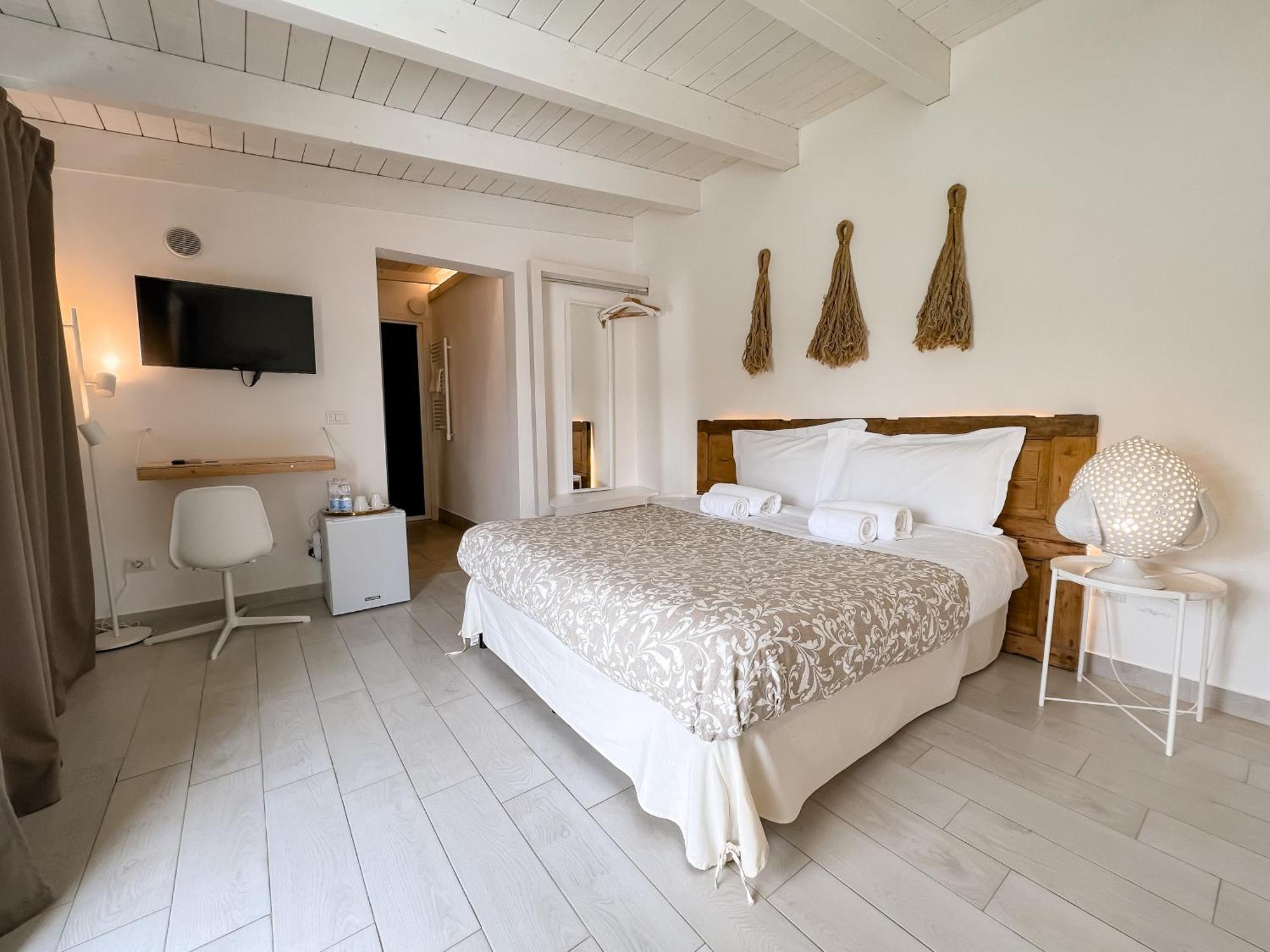 San Michele Luxury Rooms มาเตรา ภายนอก รูปภาพ