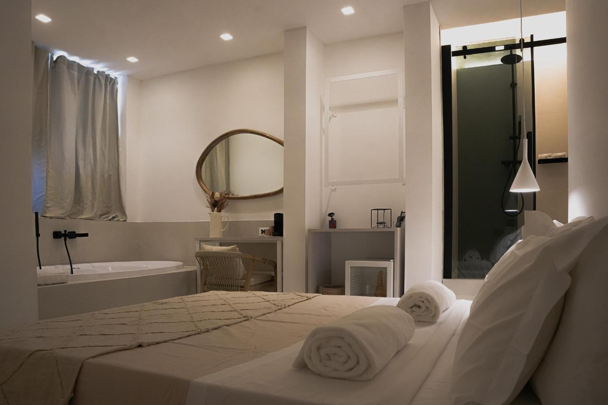 San Michele Luxury Rooms มาเตรา ภายนอก รูปภาพ